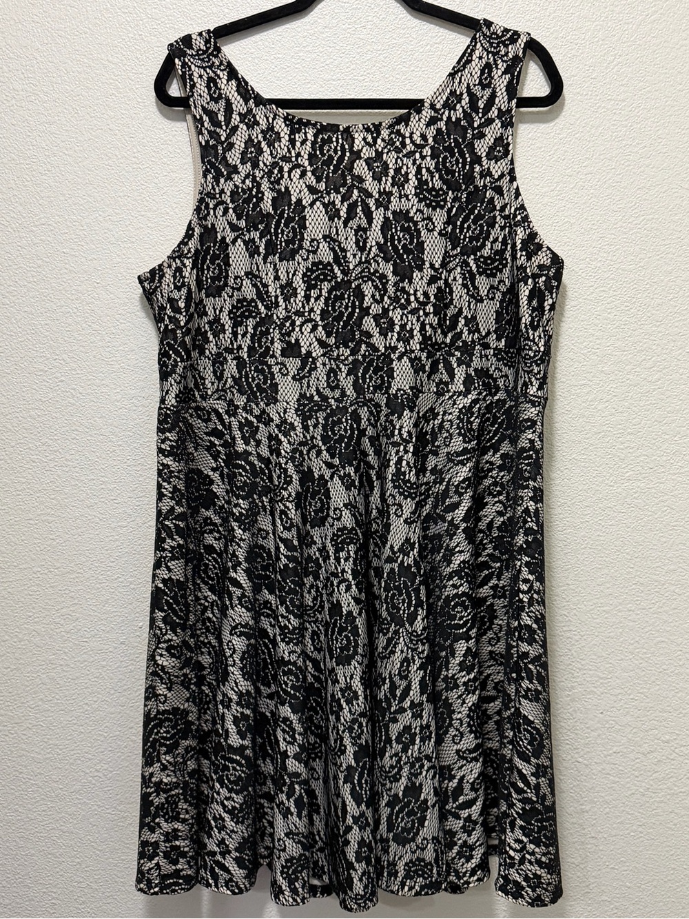 Wet Seal sleeveless dress, ivory with black lace, mini length, size 2X
